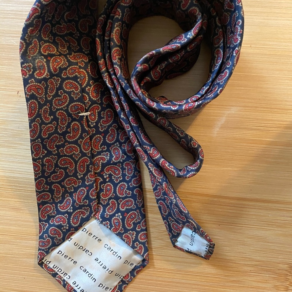 Tie
